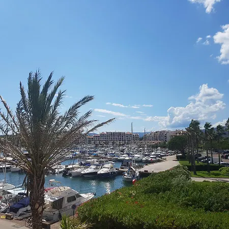 219 Brigantine Apartman